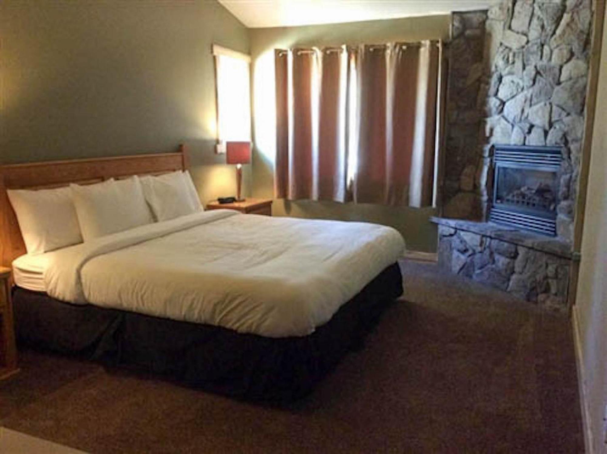 Arrowhead Mountain Lodge Cimarron Rum bild